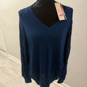 Elegant Deep Blue V-Neck Sweater
